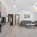 Apartment Antonija *