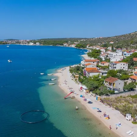 Antonija * Rogoznica (Sibenik-Knin)