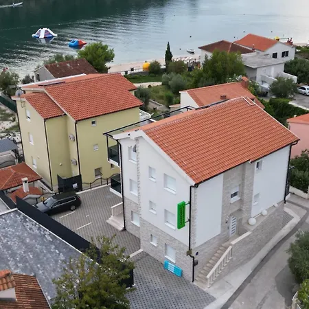 Appartement Antonija *