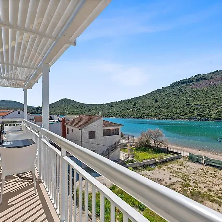 Antonija 公寓 罗戈兹尼察