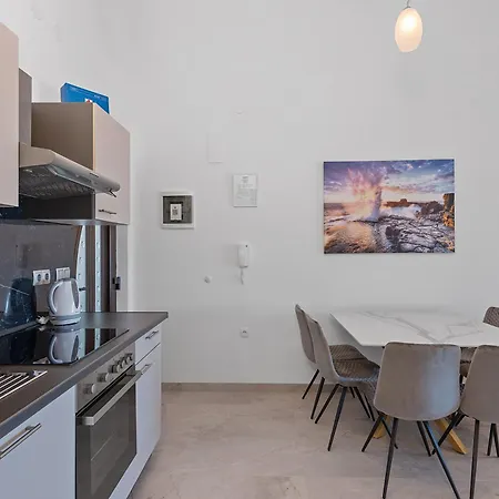 아파트 Antonija *