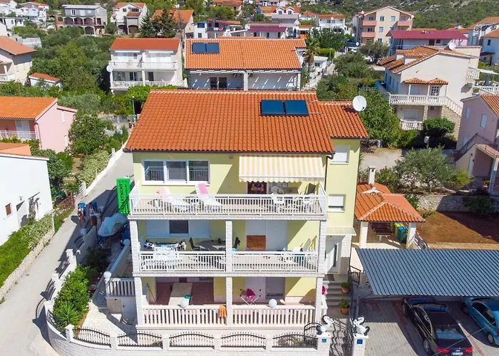 Antonija * Rogoznica (Sibenik-Knin)