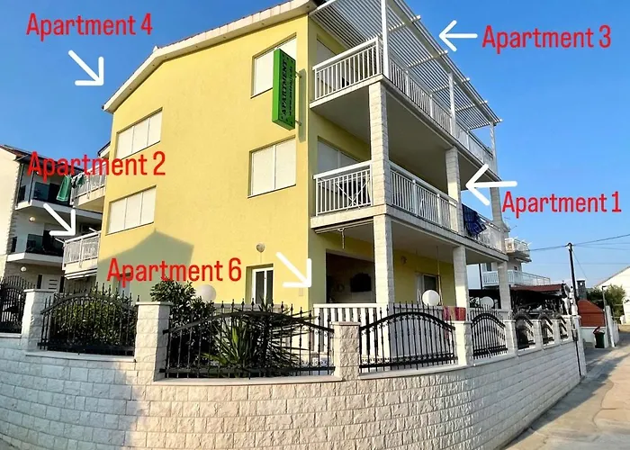 Antonija Апартаменты Рогозница