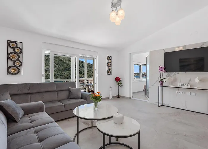 Antonija Daire Rogoznica (Sibenik-Knin)