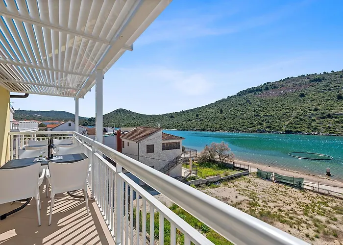 Antonija Daire Rogoznica (Sibenik-Knin)